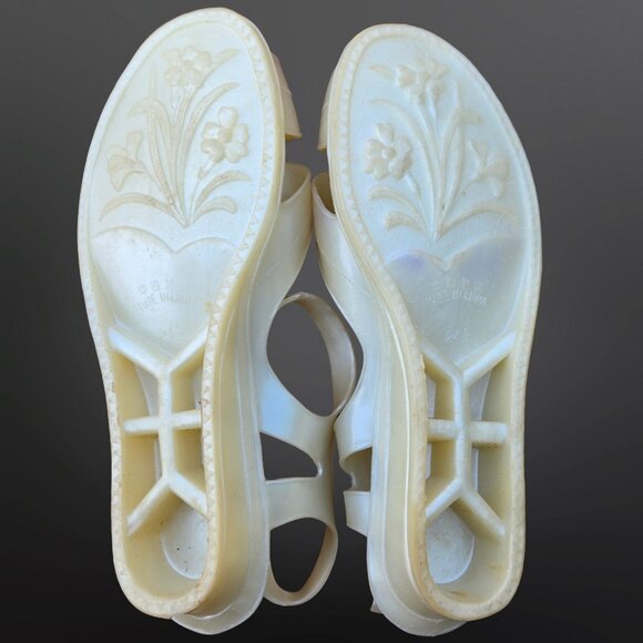 Vintage 80s 90s Jelly Sandals Size 8.5 Low Wedge Heels Koi Fish Pattern Pearl - Picture 8 of 8